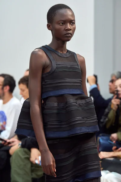 Look 24